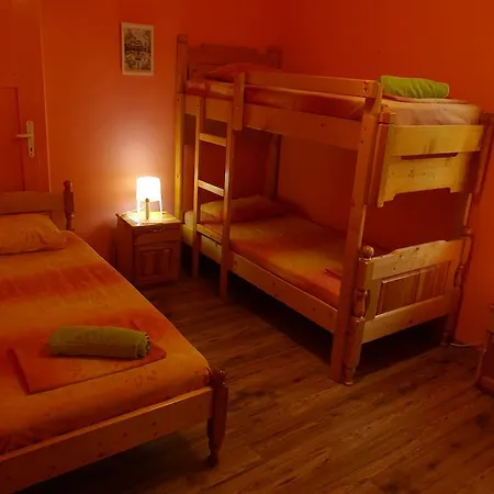 Peter Pan Hostel *